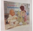 Tøj og tilbehør til babydukker af Anna-Pia Godske Rasmussen